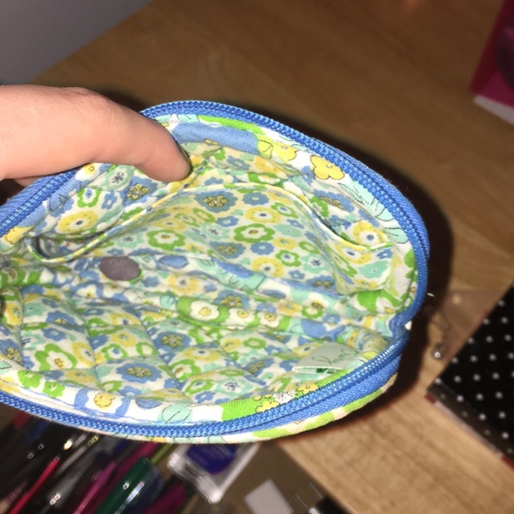 Vera Bradley coin purse - Picture 2 of 2